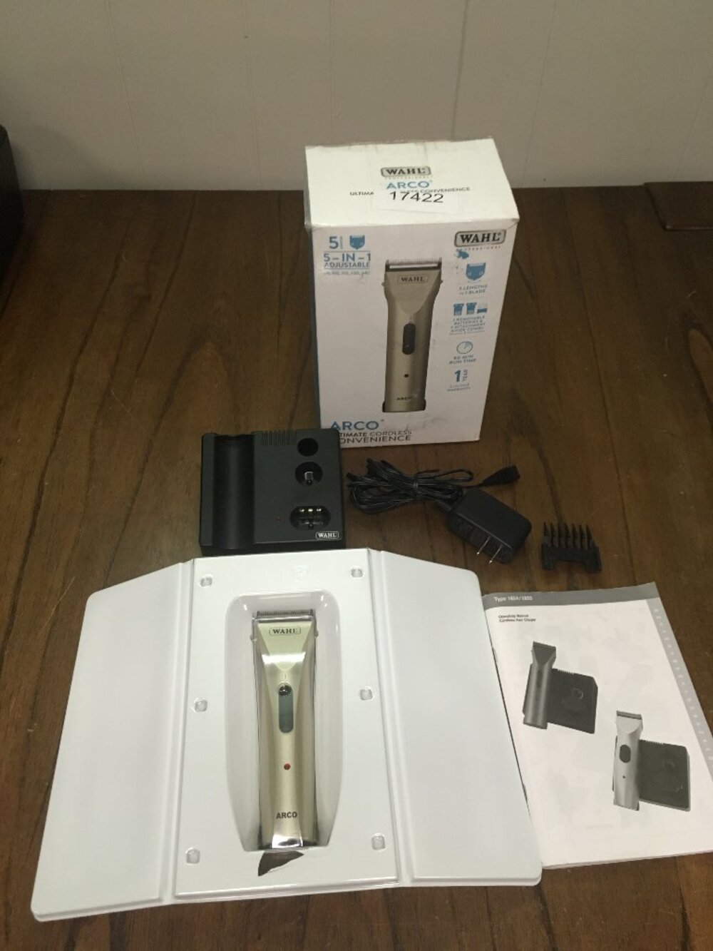 Wahl Arco Pet Hair Clipper Cordless - 1 battery NICE Champagne